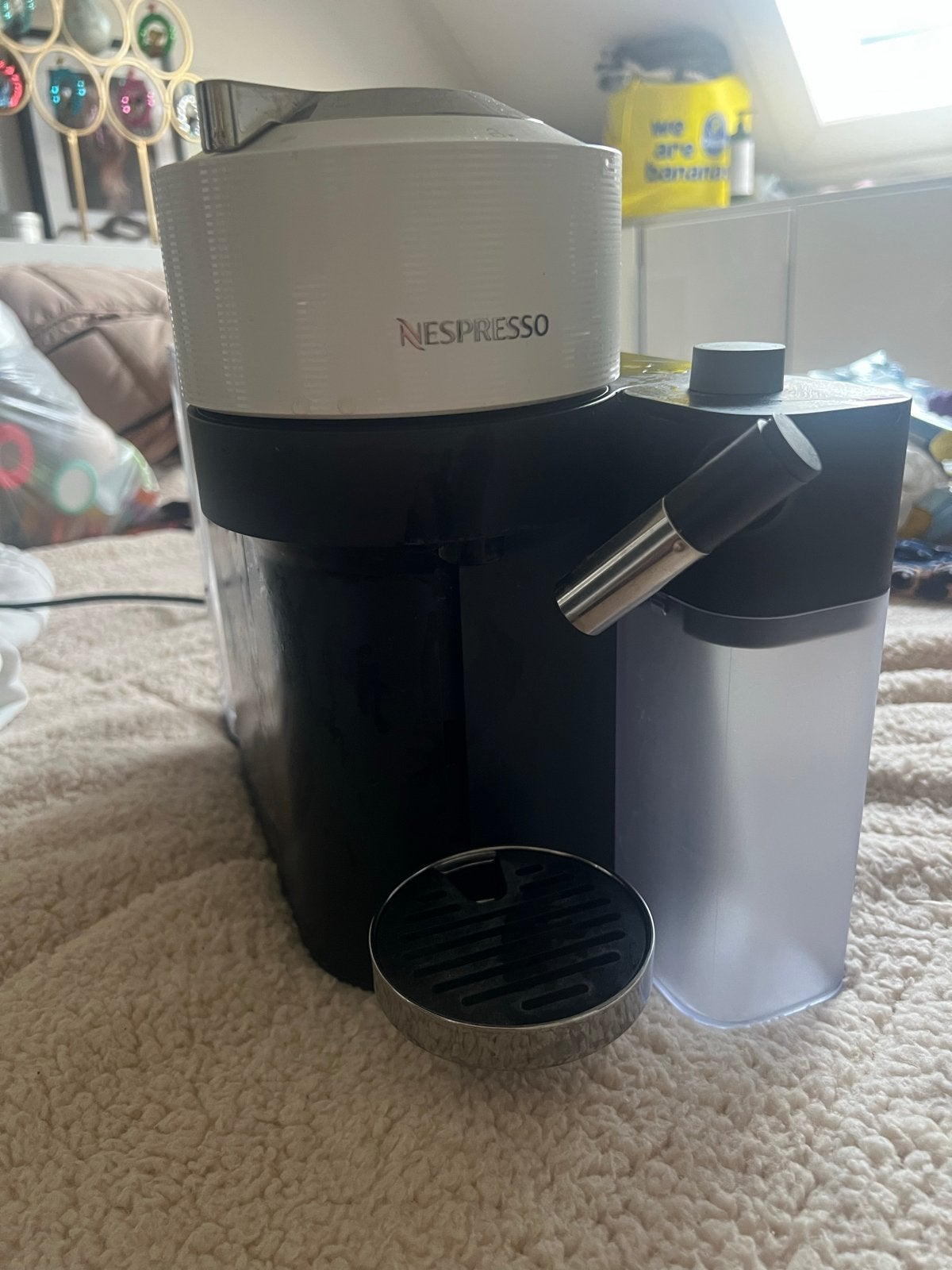 Nespresso Vertuo Next Koffiemachine - Zwart/Wit, Witgoed en Apparatuur, Ophalen, Gebruikt, Koffiemachine, Koffiepads en cups