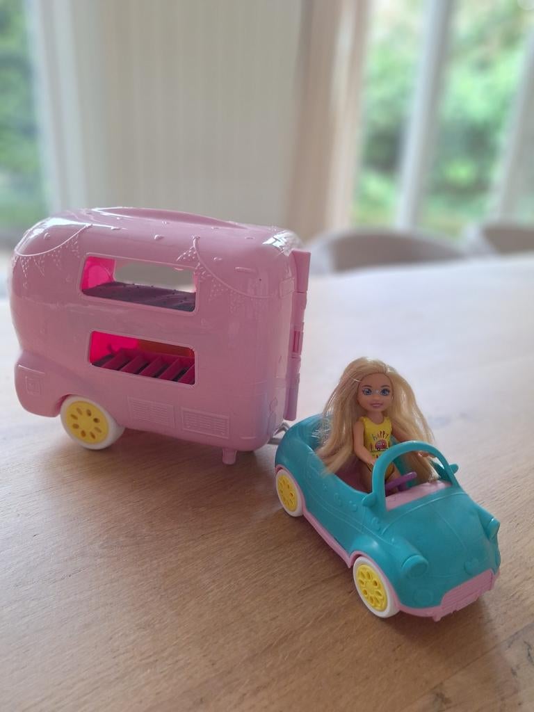 Barbie Chelsea auto en caravan met Chelsea pop, Ophalen, Gebruikt, Barbie