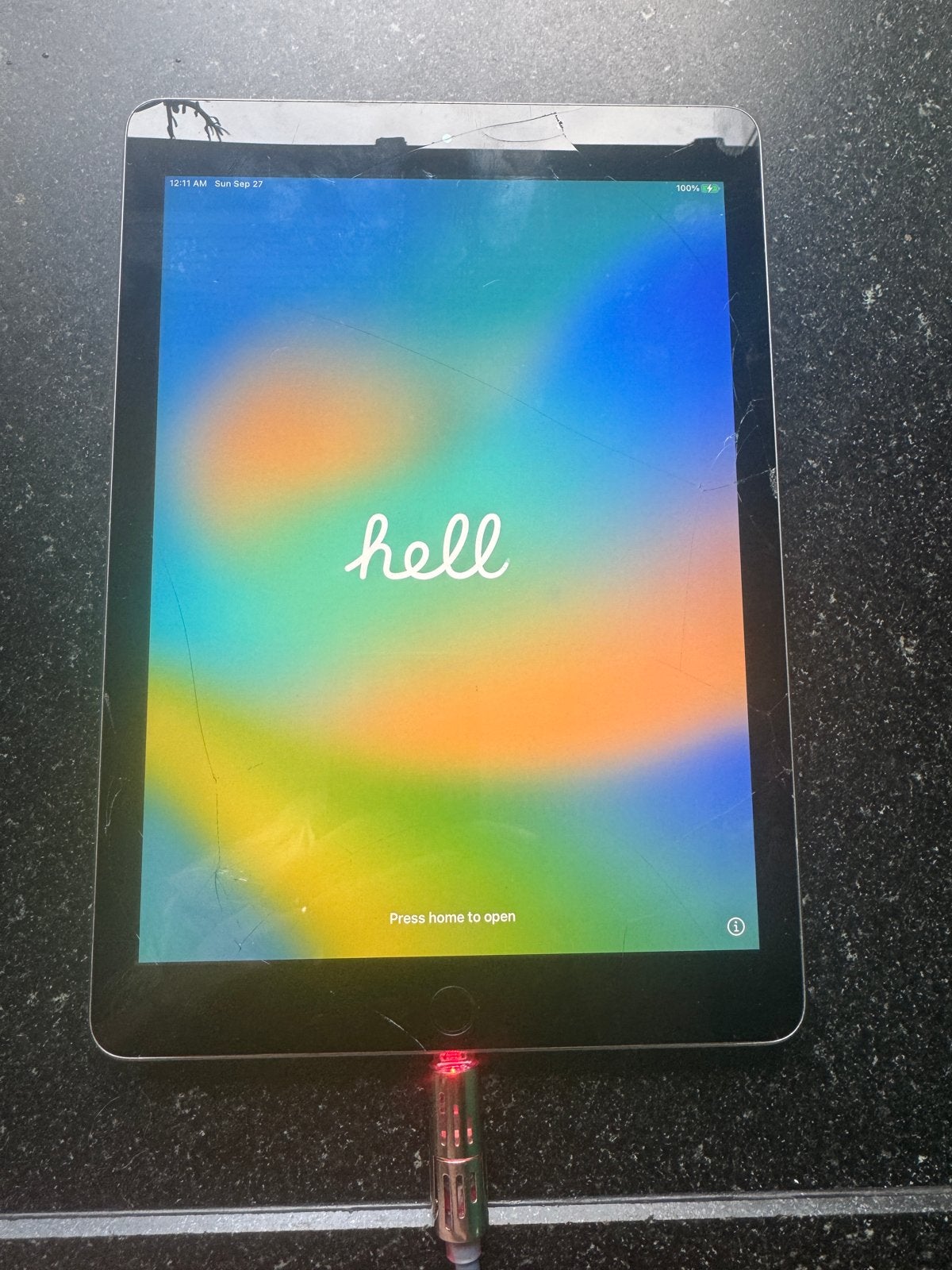 Apple iPad (6e generatie/2008) -scberm gebarsten, Computers en Software, Gebruikt, 32 GB, Apple iPad, Wi-Fi