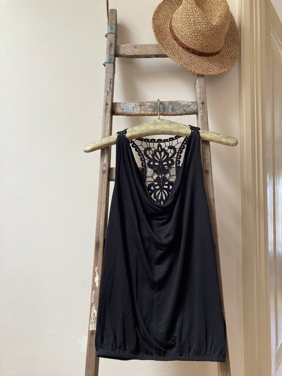 Zwart strandtop Lasca mt 36/38 watervalhals kanten racerback, Zwart, Ophalen of Verzenden, Zo goed als nieuw, Maat 36 (S)