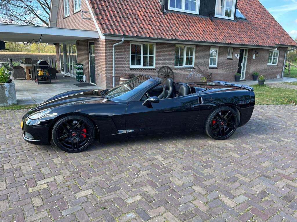 Chevrolet 2005 Zwart c6, Auto's, Chevrolet, Automaat, Zwart, Leder, Dealer onderhouden
