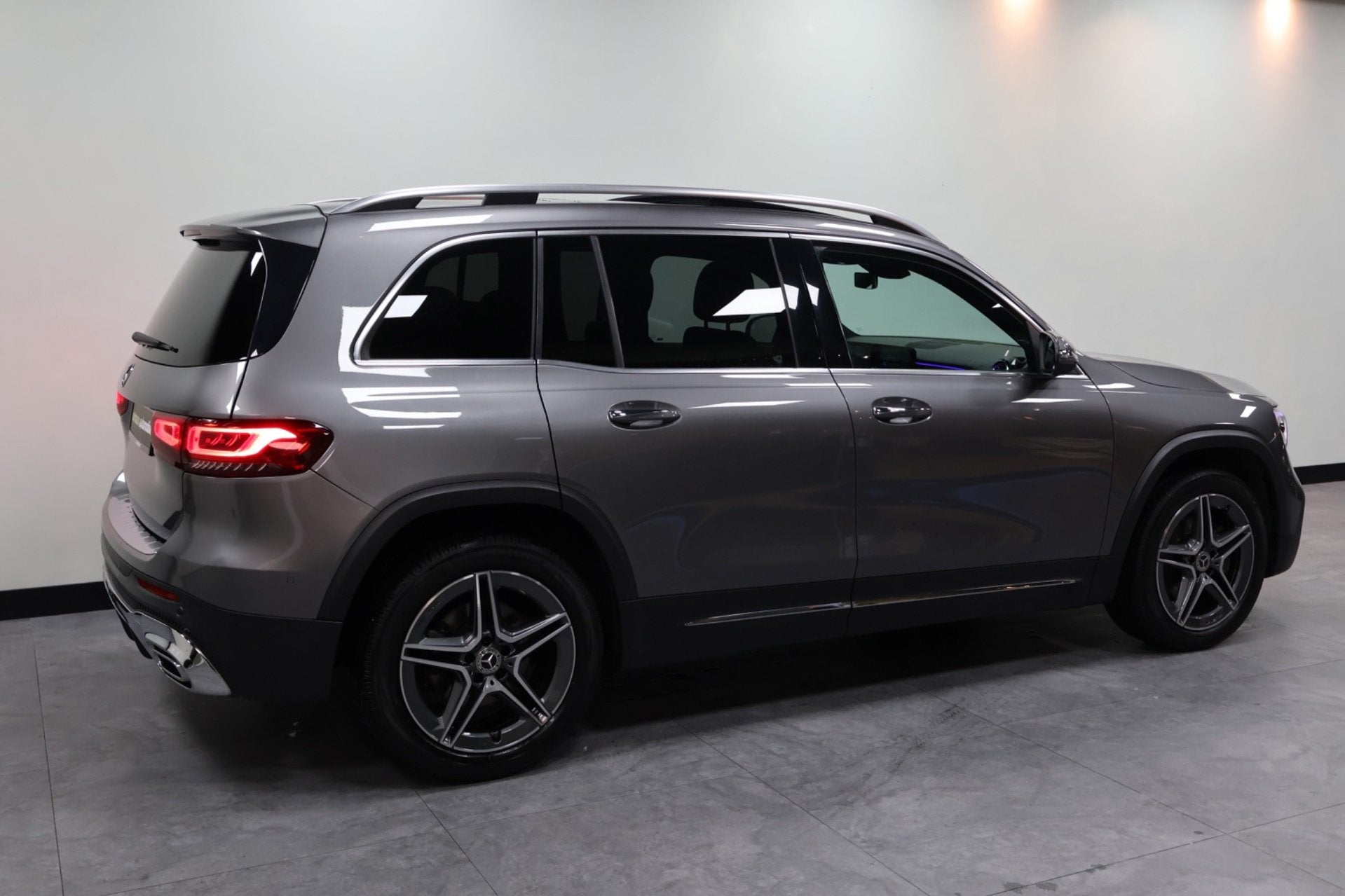 Mercedes-Benz GLB AMG LINE|7P|Pano|Navi|Climate|Cruise|, Auto's, Dealer onderhouden, Euro 6, 4 cilinders, 7 stoelen