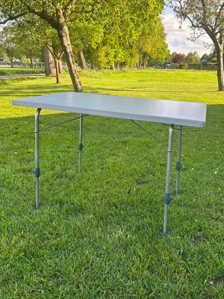 Campingtafel in hoogte verstelbaar, Ophalen, Gebruikt, Campingtafel