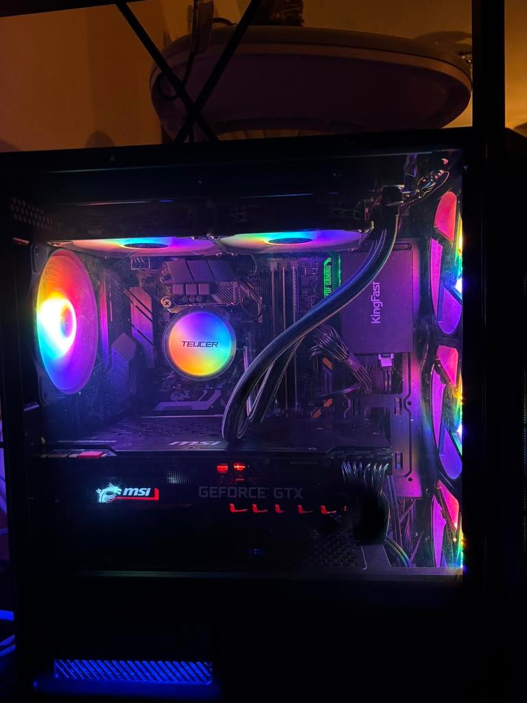 Game pc i5 9600kf 24gb ddr4 gtx 1080 ti 11gb, Computers en Software, Desktop Pc's, Ophalen, Zo goed als nieuw, 3 tot 4 Ghz, SSD