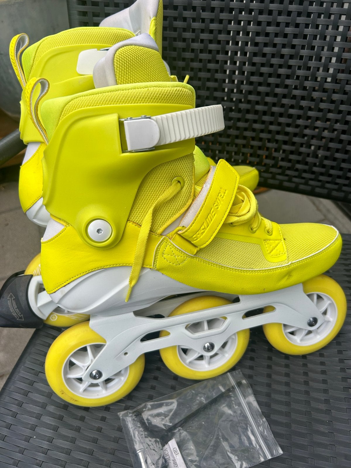 Powerslide Swell Inline Skates - Geel, Sport en Fitness, Skeelers, Verstelbaar, Ophalen of Verzenden, Zo goed als nieuw, Inline skates 4 wielen