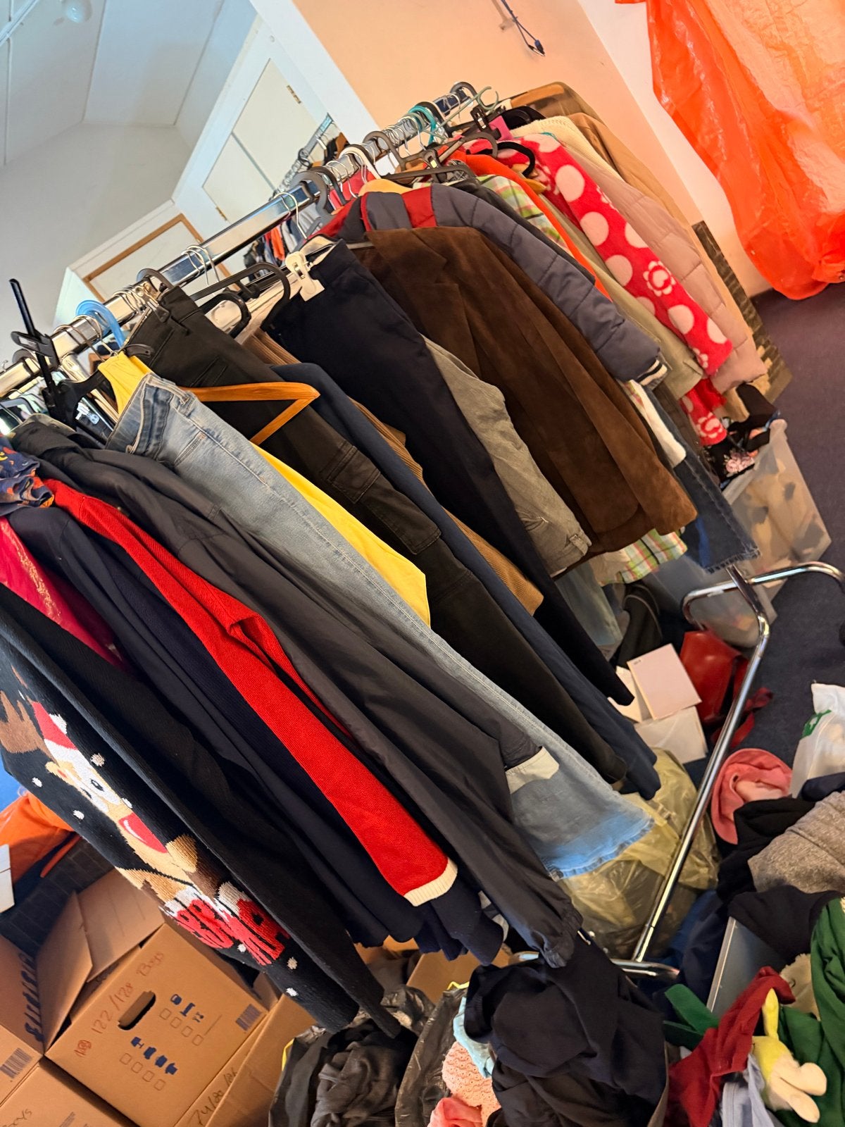 Grote partij tweedehands kleding: baby t/m dames/heren 52, Kinderen en Baby's, Kinderkleding | Overige, Ophalen of Verzenden, Gebruikt