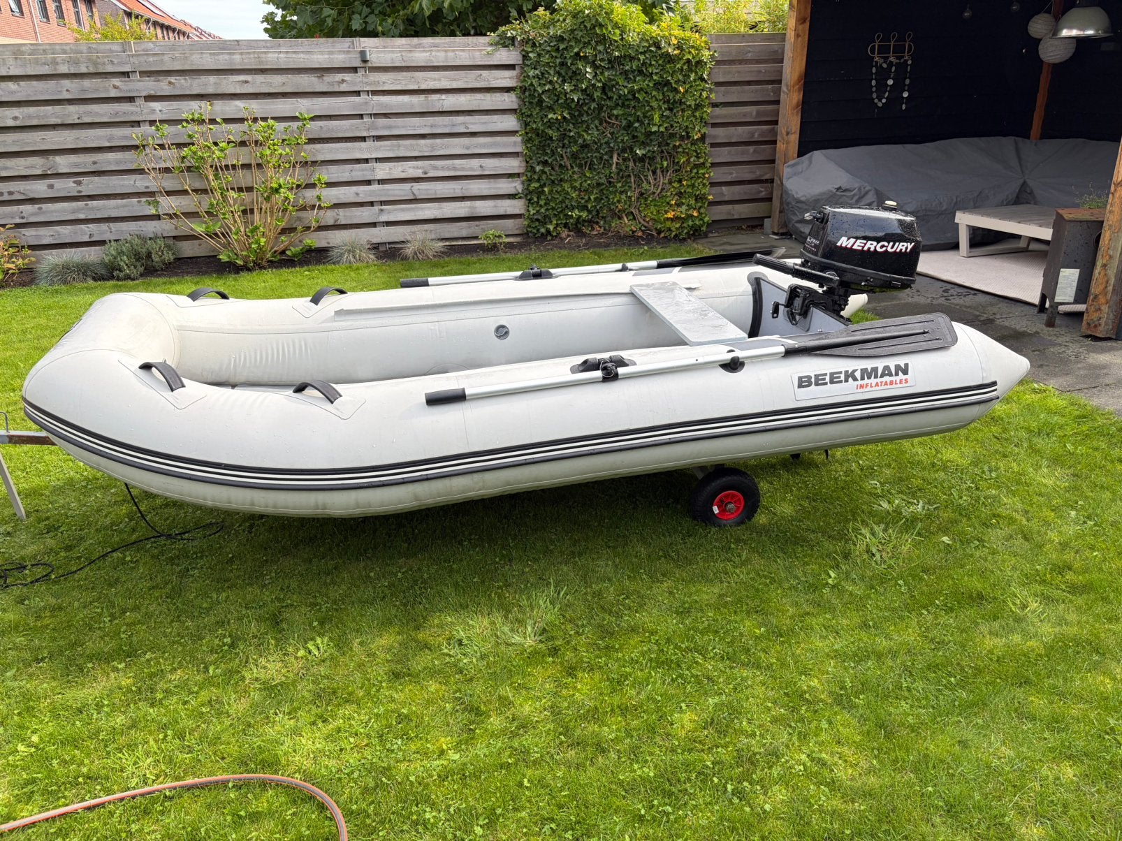 Beekman rubberboot met 4pk mercury, Watersport en Boten, Zo goed als nieuw, Buitenboordmotor, Mercury, Ophalen