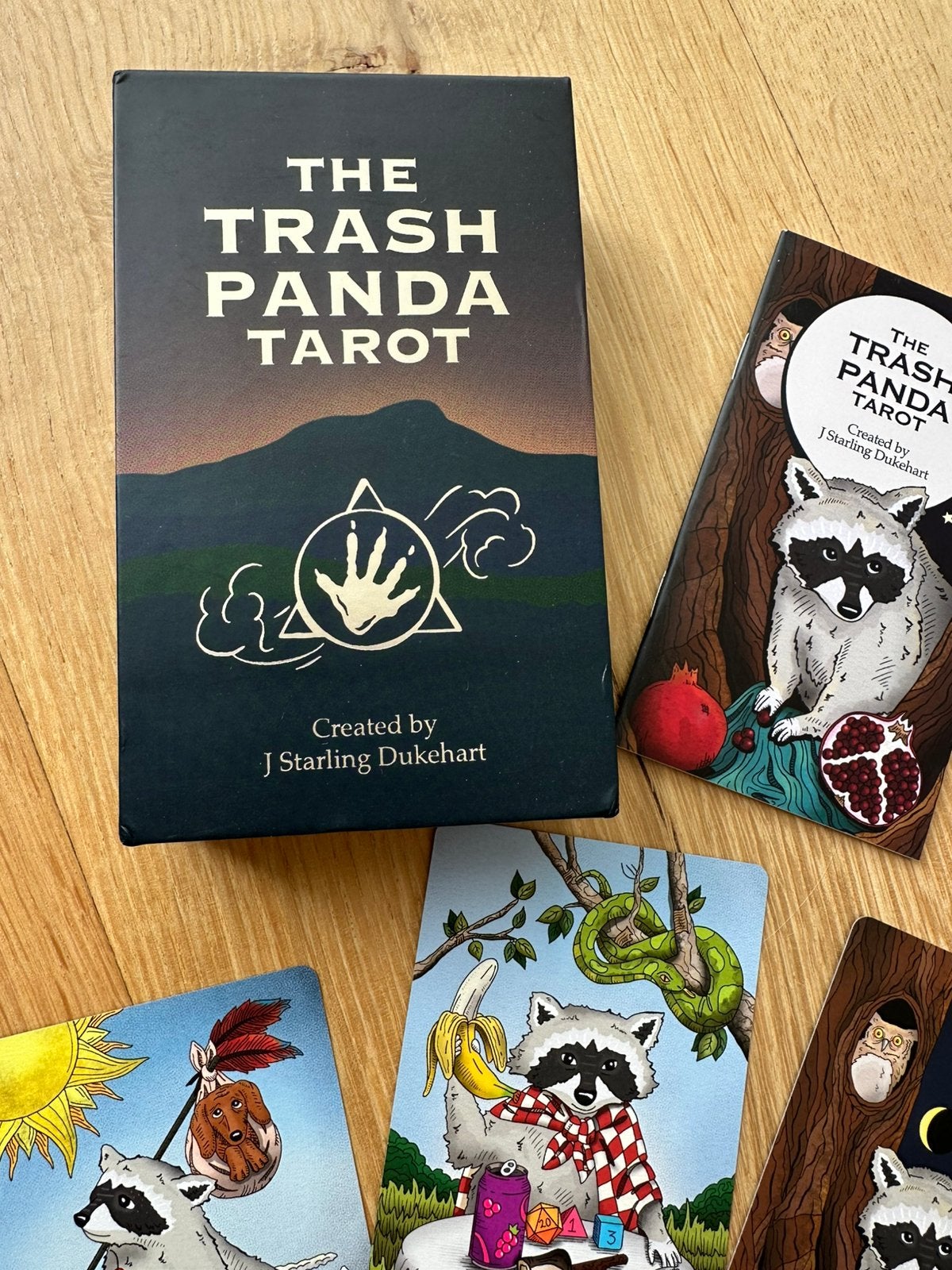 Trash Panda Tarot Nieuw!, Ophalen of Verzenden, Zo goed als nieuw