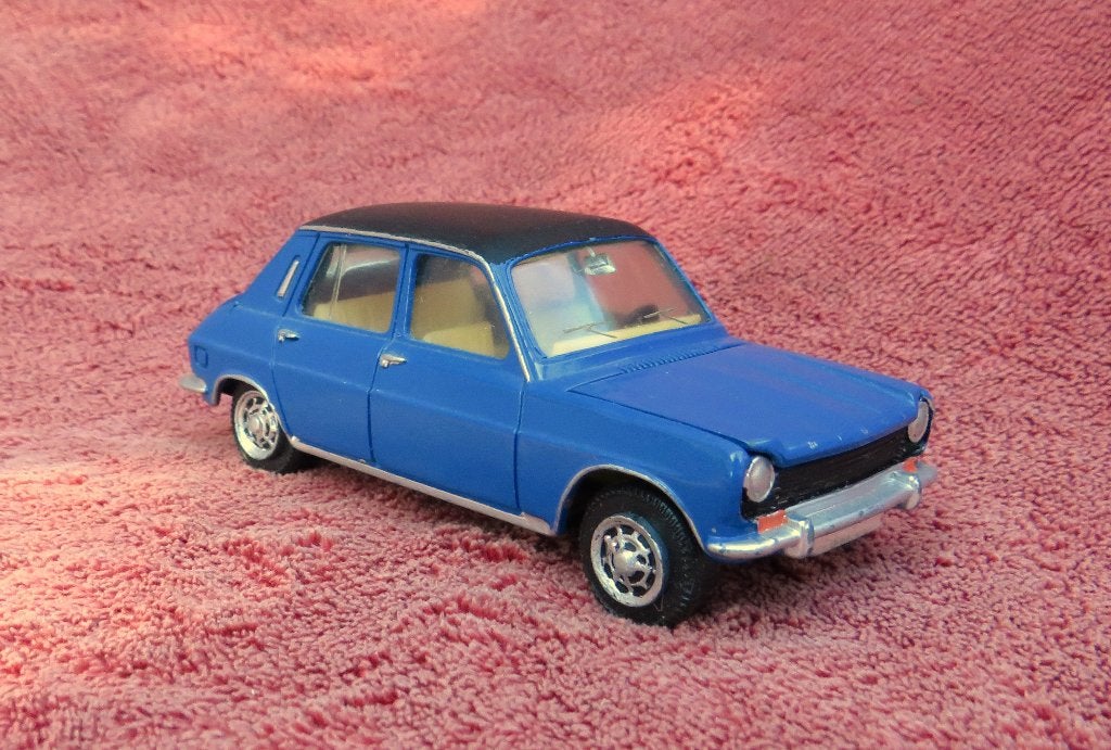 Pilen Simca 1200, Hobby en Vrije tijd, Modelauto's | 1:43, Ophalen of Verzenden, Zo goed als nieuw, Auto, Overige merken