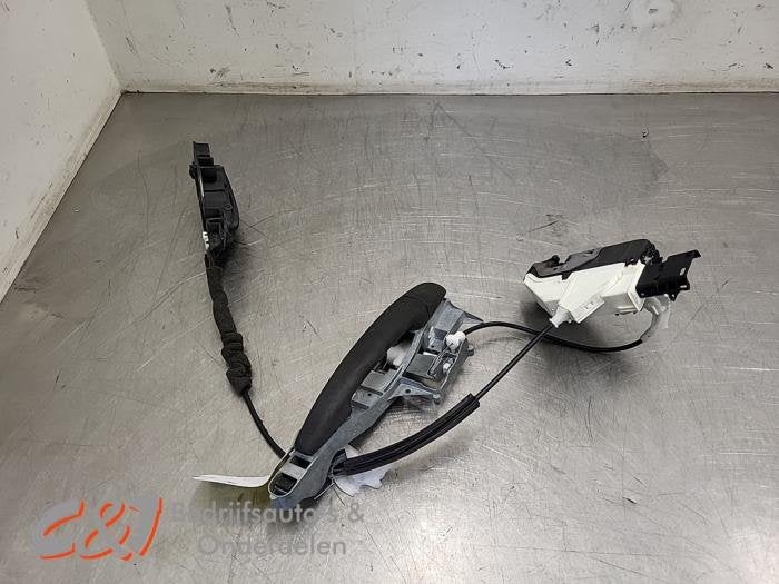 Deurslot Mechaniek 2Deurs rechts van een Peugeot Partner, Auto-onderdelen, Carrosserie en Plaatwerk, Gebruikt, -, -, Ophalen of Verzenden