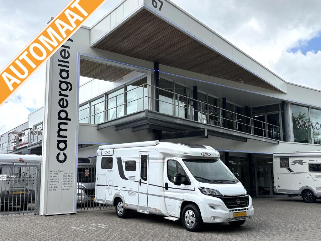 LMC Breezer 643 AUTOMAAT ENKELE BEDDEN EURO6 10.000KM!, Caravans en Kamperen, Automaat, Standaard zit, Fiat, Bedrijf