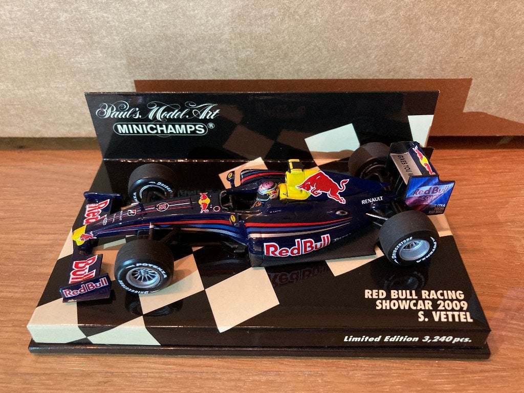 ✅ Sebastian Vettel 1:43 Showcar 2009 Red Bull Racing RB5, Ophalen of Verzenden, Nieuw, Formule 1