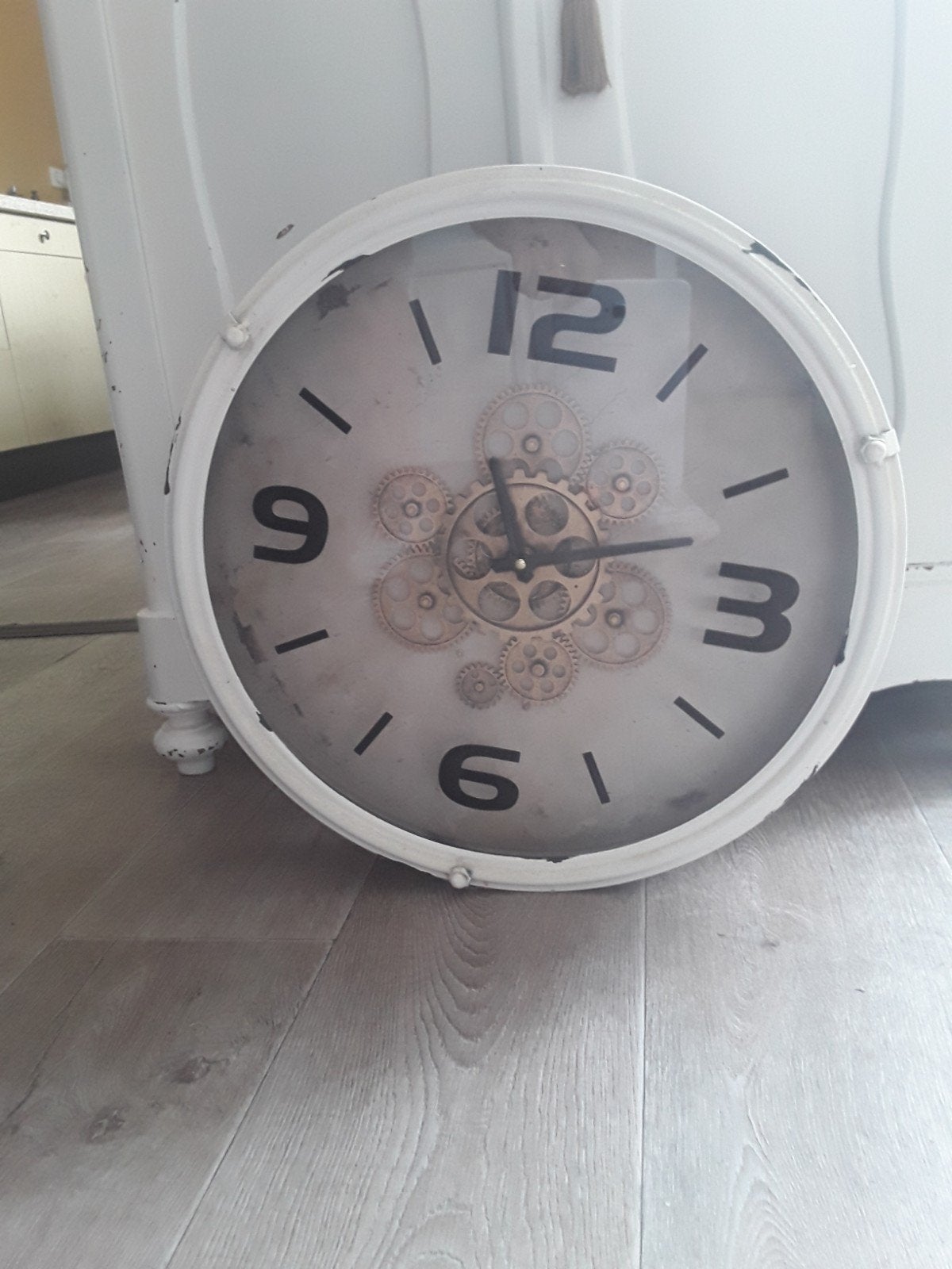 grote klok met draaiende radars, Huis en Inrichting, Woonaccessoires | Klokken, Ophalen, Wandklok