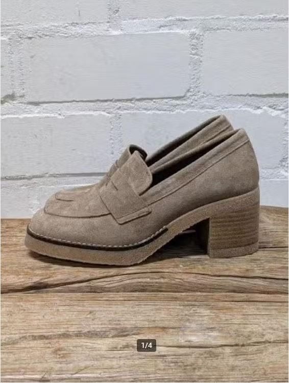 PostXchange - Suedeleren pumps maat 39 - Nieuw €104,95, Pumps, PostXchange, Nieuw, Ophalen of Verzenden