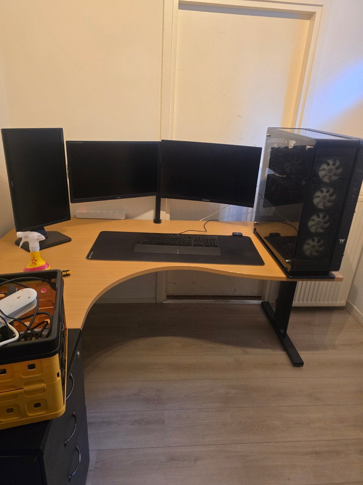Gaming PC met 3 monitoren en VR-headset, Ophalen, Zo goed als nieuw, Gaming