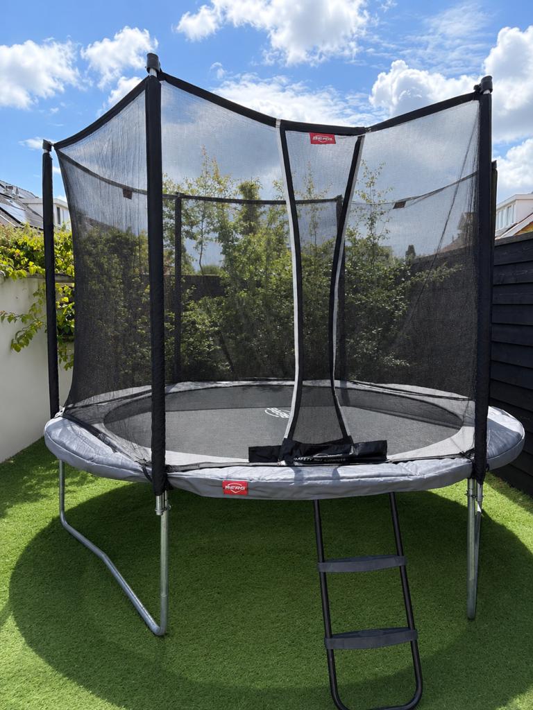 VERKOCHT - BERG Favorit Trampoline met Veiligheidsnet 330cm, Ophalen, Zo goed als nieuw