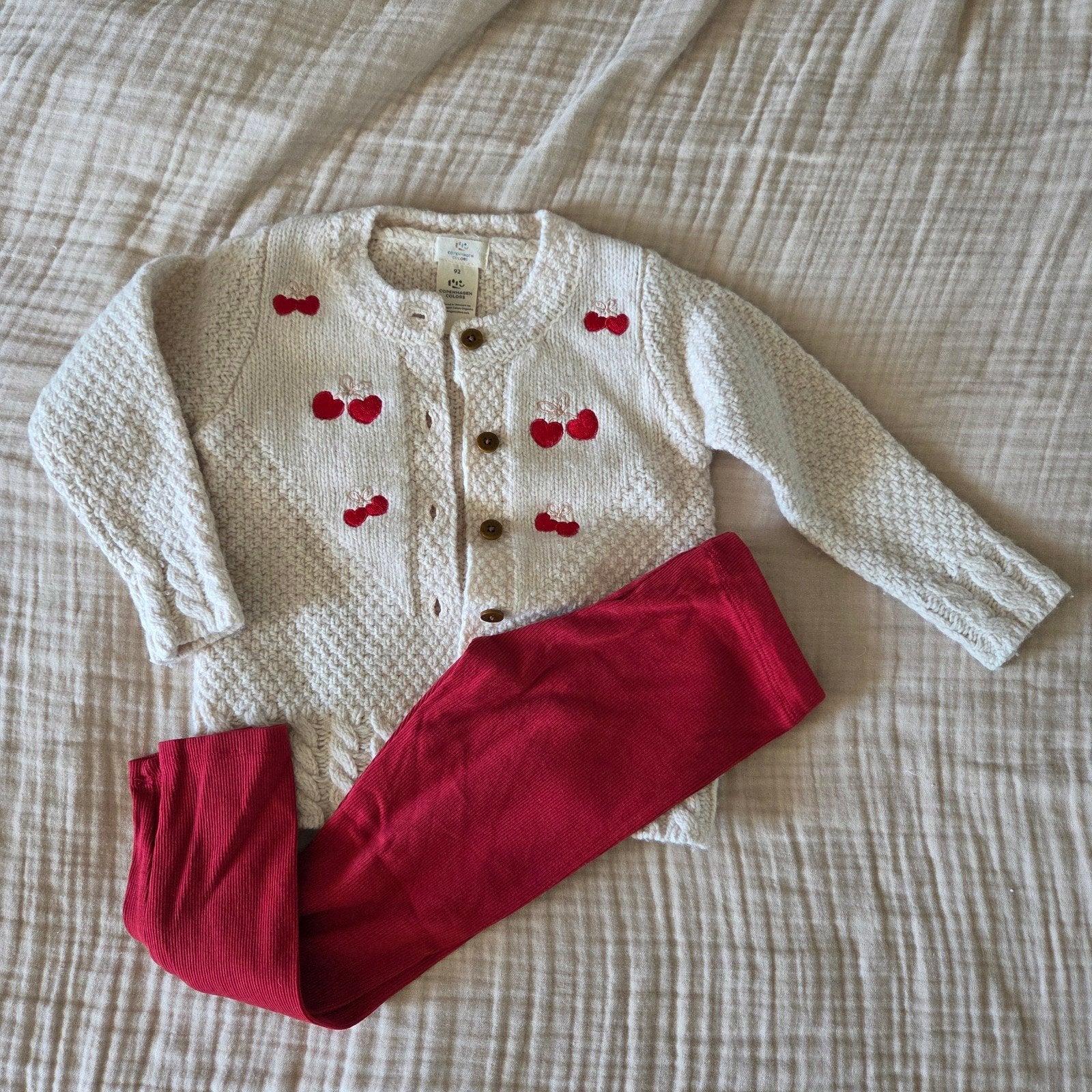 Copenhagen colors wit wollen vest met hartjes maat 92, Kinderen en Baby's, Ophalen of Verzenden, Zo goed als nieuw, Meisje, Trui of Vest