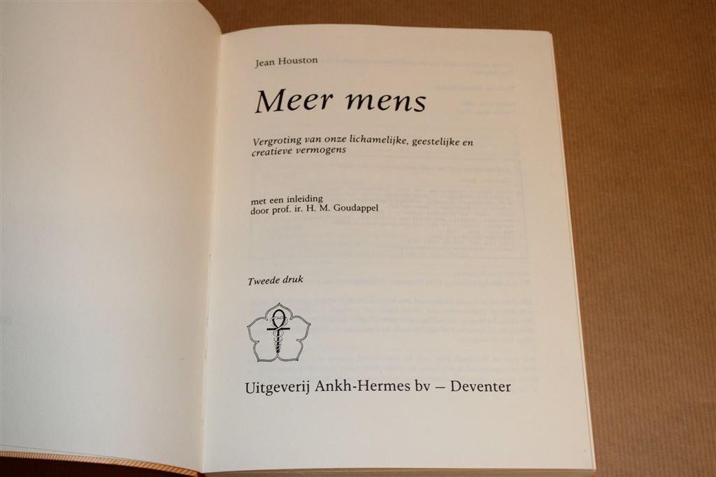 Meer Mens — Vergroting Vermogens Lichaam & Geest, Ophalen of Verzenden, Gelezen, Overige onderwerpen, Achtergrond en Informatie