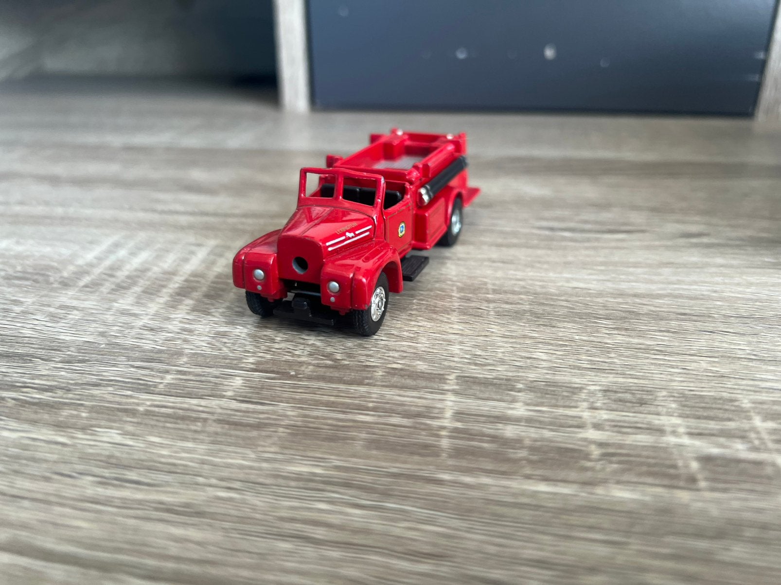 Corgi Fire Heroes Mack B Open Pumper 1953 brandweer vintage, Ophalen of Verzenden, Zo goed als nieuw, Auto, Corgi