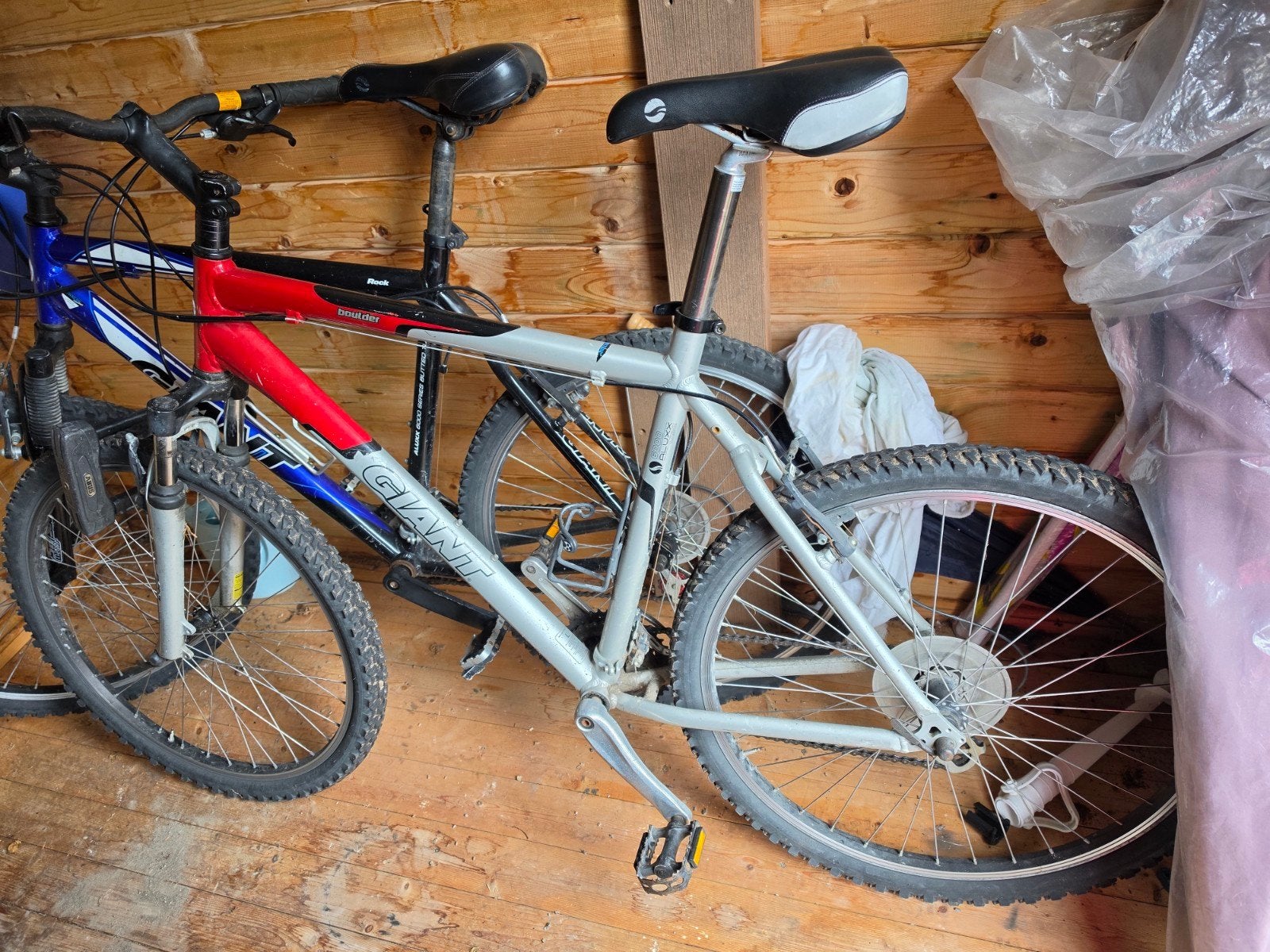 2 oude Giant mountainbikes, Fietsen en Brommers, Fietsen | Mountainbikes en ATB, Ophalen, Gebruikt, Giant
