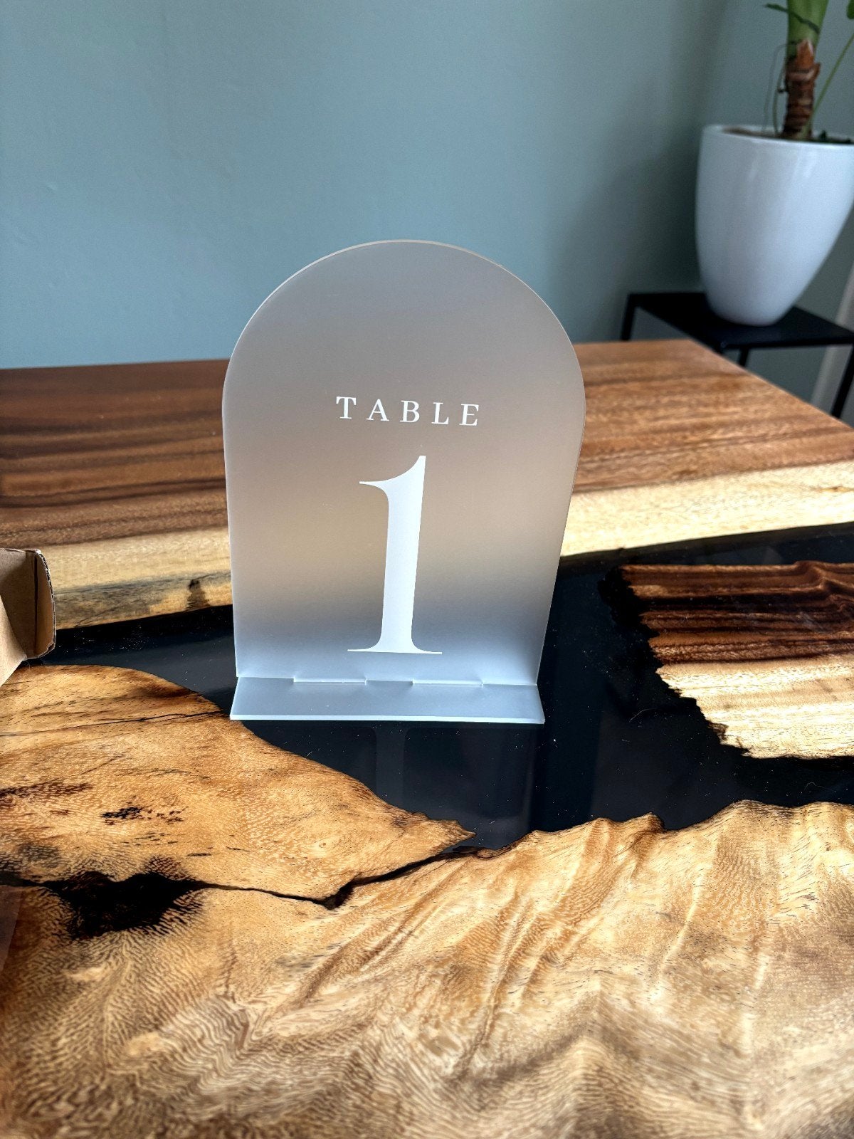 Tafelnummers 1 t/m 10 – bruiloft / diner – 18 cm hoog, Hobby en Vrije tijd, Feestartikelen, Ophalen, Zo goed als nieuw, Versiering