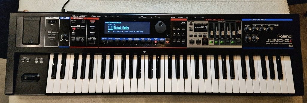 Roland JUNO-Gi Synthesizer Keyboard Showroom Model, Muziek en Instrumenten, Synthesizers, Zo goed als nieuw, 61 toetsen, Roland