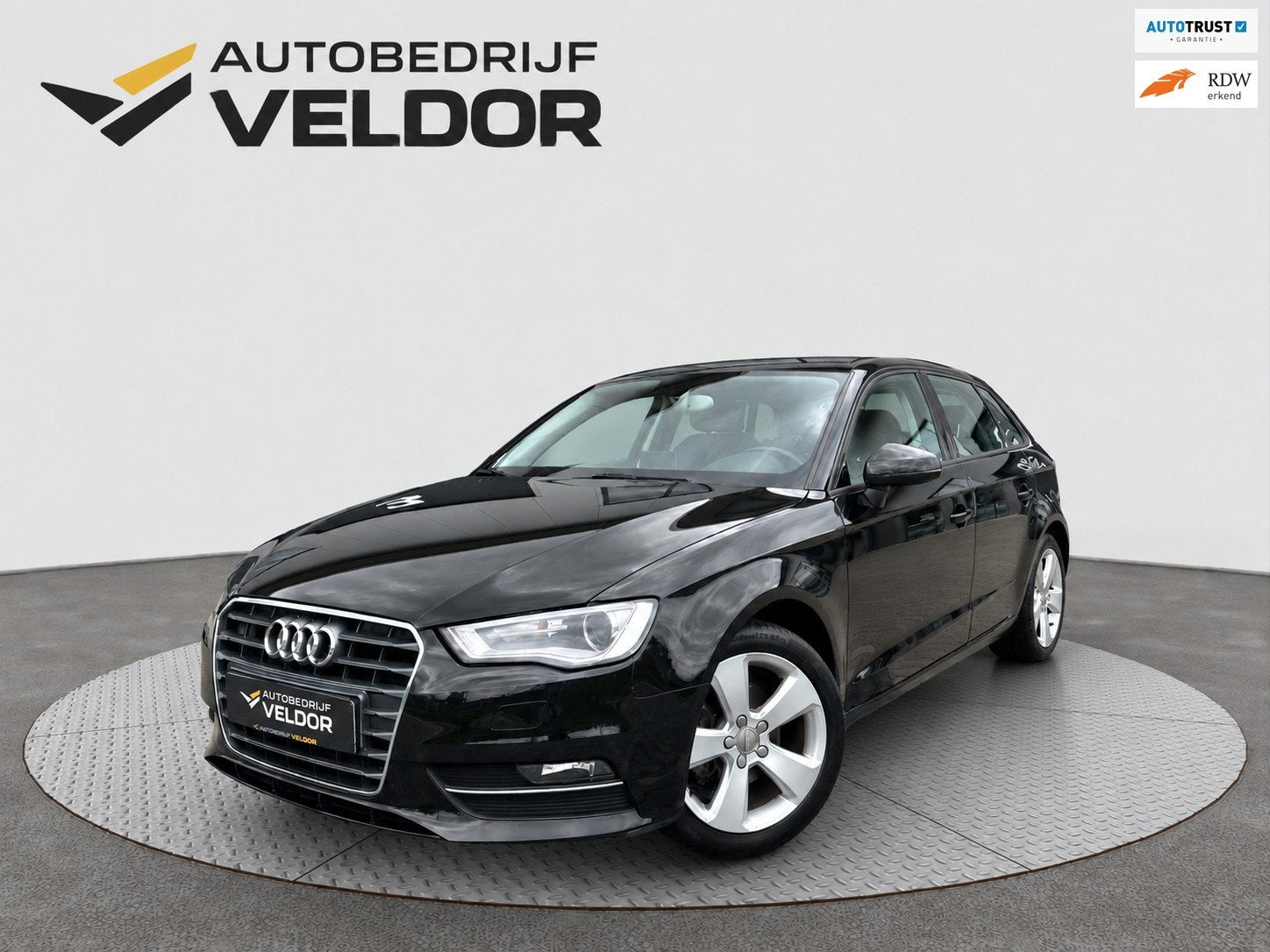 Audi A3 1.4 TFSI 150 PK Pro Line plus 2015 NAP Xenon/Navi/Cr, Stof, Gebruikt, 150 pk, Xenon verlichting
