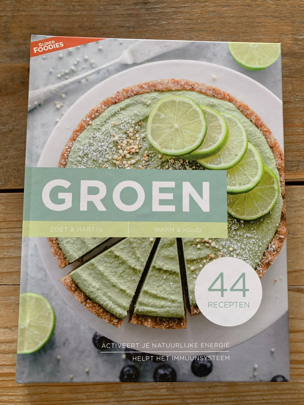 Superfoodies boek met 44 recepten met Green Juice, Ophalen of Verzenden, Zo goed als nieuw