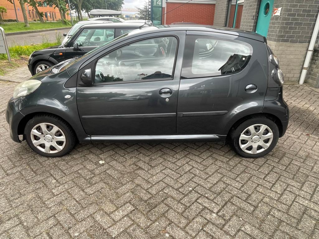 Citroën C1 1.0 5-DRS Sensodrive 2011  KM 169864 APK 04/04/27, Auto's, Stof, 4 cilinders, 4 stoelen, C1