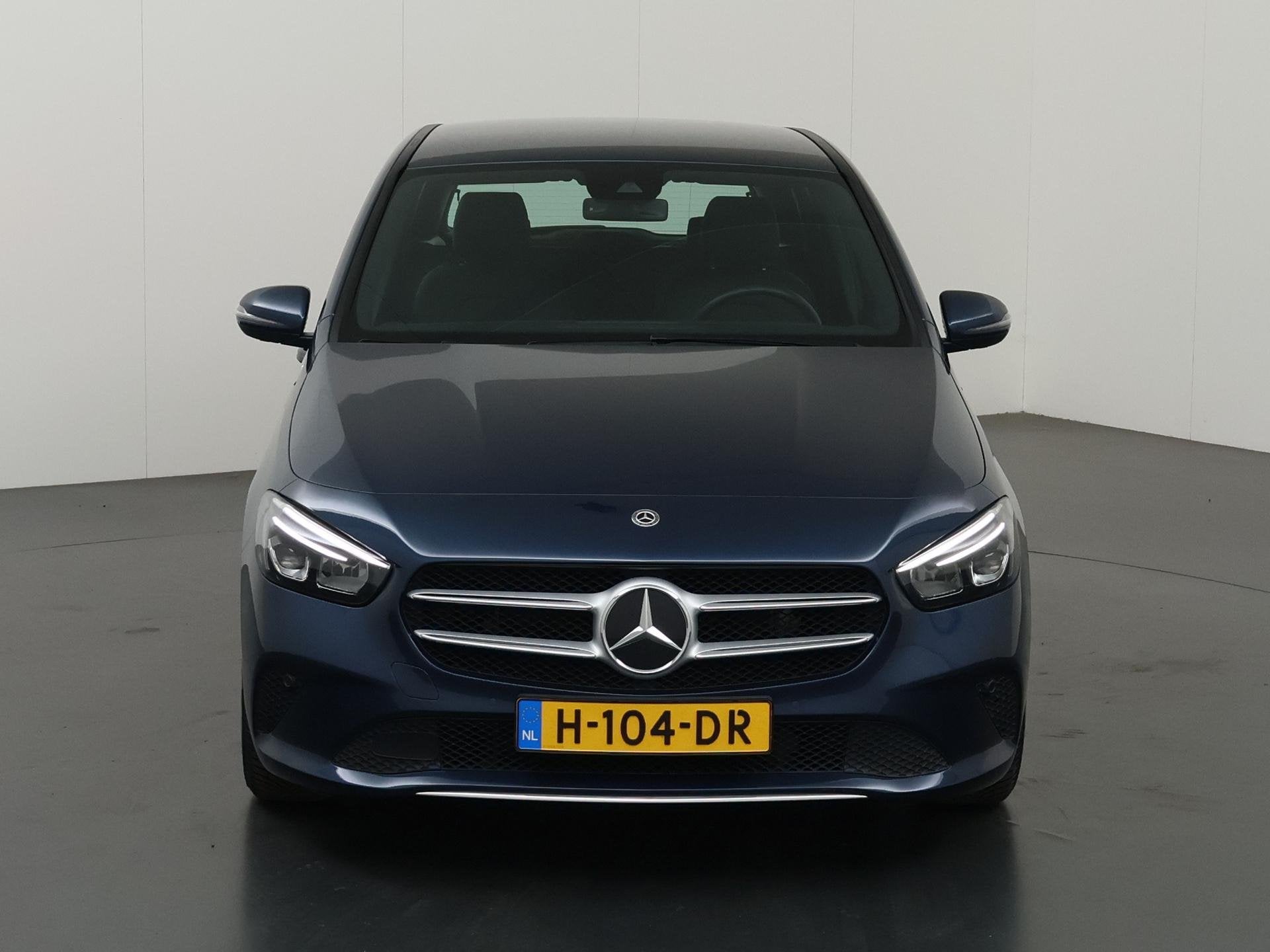Mercedes-Benz B-klasse 180 Business Solution | Achteruitrijc, Auto's, Gebruikt, 4 cilinders, 700 kg, Blauw