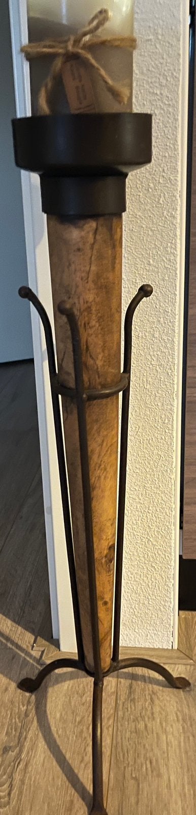 Mooie kandelaar van gietijzer met hout, Ophalen of Verzenden, Zo goed als nieuw