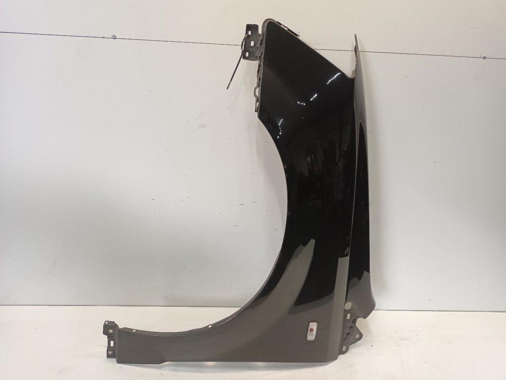 Spatbord links voor Lancia Voyager, Auto-onderdelen, Onderdelen@venauto.nl, Van der Ven Autorecycling B.V., Gebruikt, Ettenseweg 76, 4706 PB Roosendaal, The Netherlands
