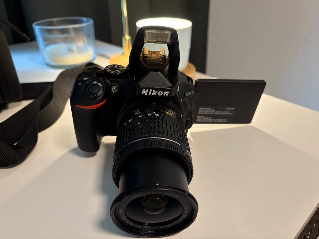 Nikon D5600 DSLR camera, Spiegelreflex, Ophalen of Verzenden, Zo goed als nieuw, Nikon