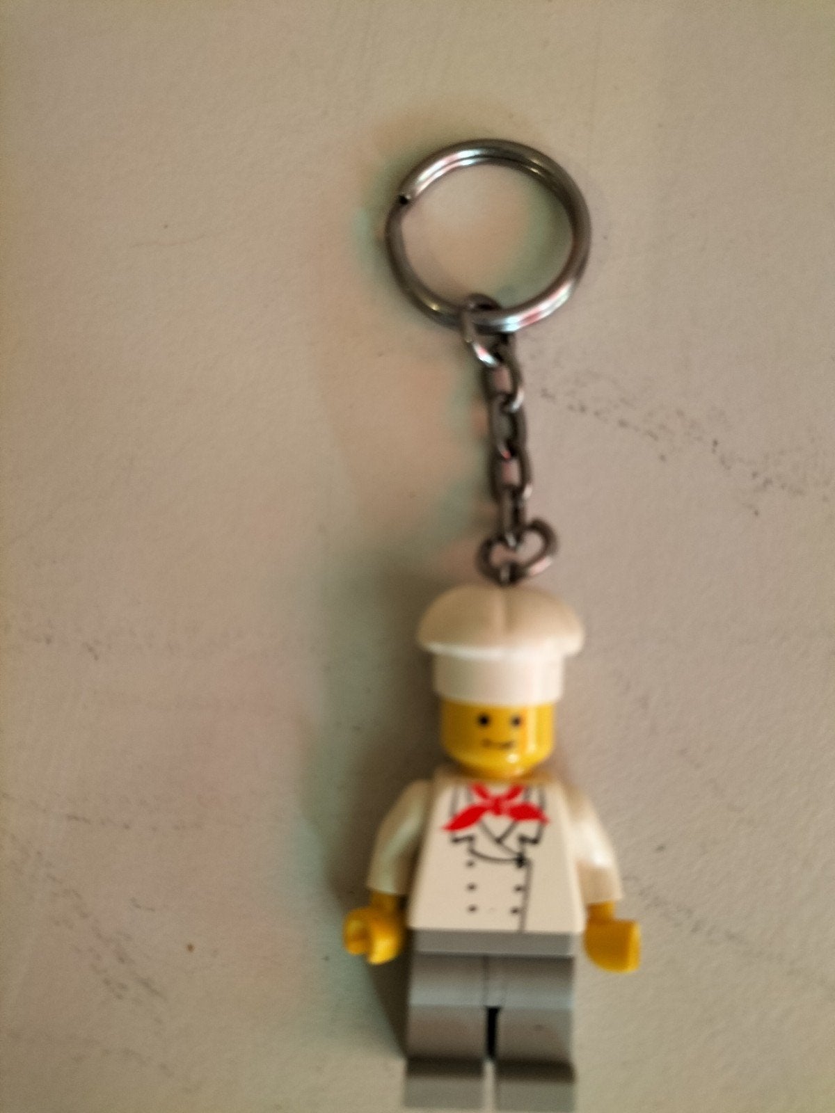 LegoKC02  Chef Sleutelhanger - Nieuwstaat, Ophalen of Verzenden, Zo goed als nieuw, Knuffel of Figuurtje