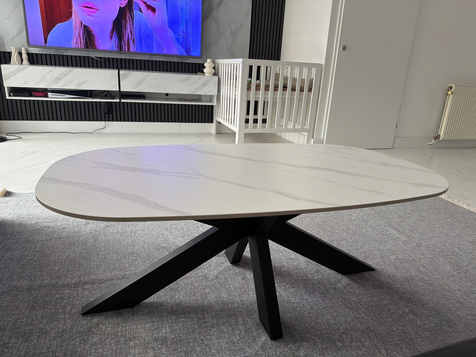 Moderne Marmeren Salontafel - Ovaal Design, Huis en Inrichting, Tafels | Salontafels, Ophalen, Overige materialen, 100 tot 150 cm