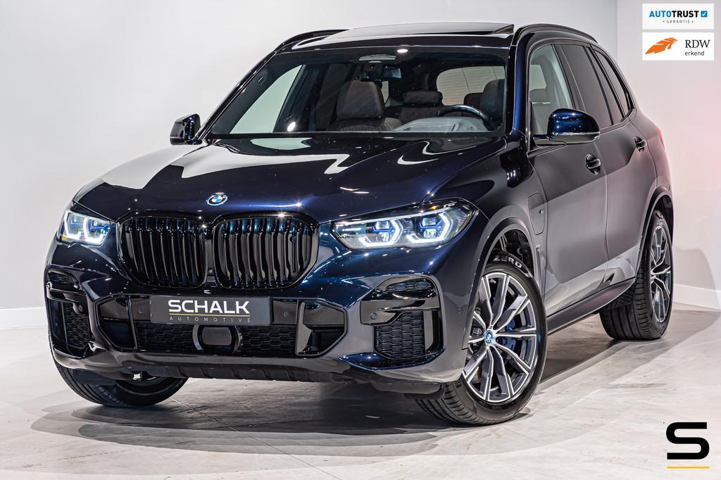 BMW X5 XDrive45e Executive|M-sport|Pano|HUD|E-trekhaak|Cam, Zwart, Automatische klimaatregeling, Hybride Elektrisch/Benzine, 2998 cc