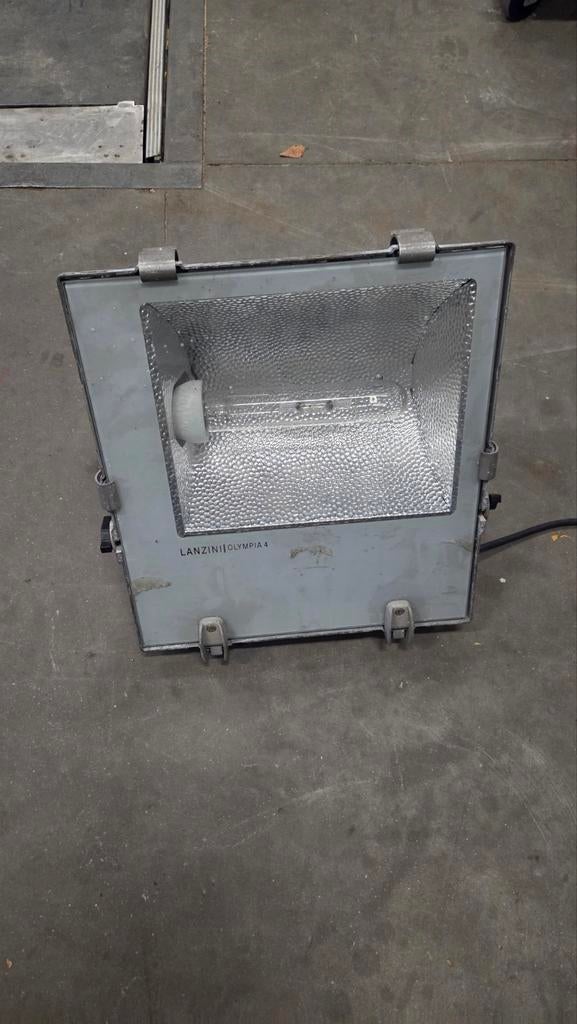 3 x Hqi 400w bouwlamp terreinverlichting paardenbak, Ophalen, Minder dan 50 watt, Lamp