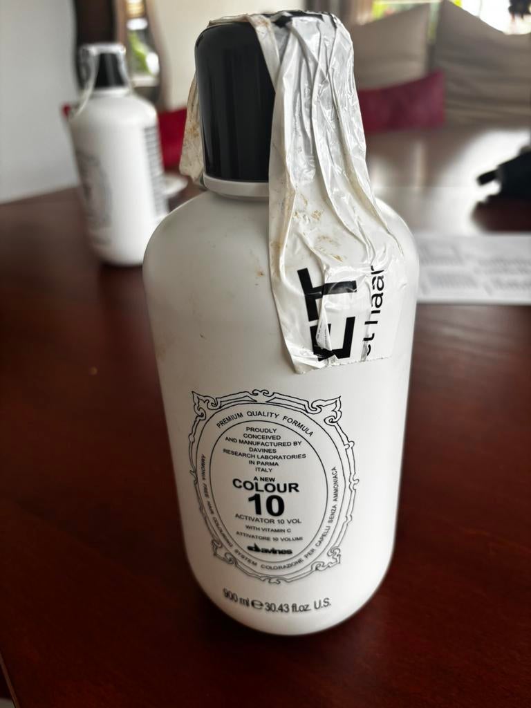 2 flessen Davines activator 10 = 3 %, Ophalen of Verzenden, Zo goed als nieuw