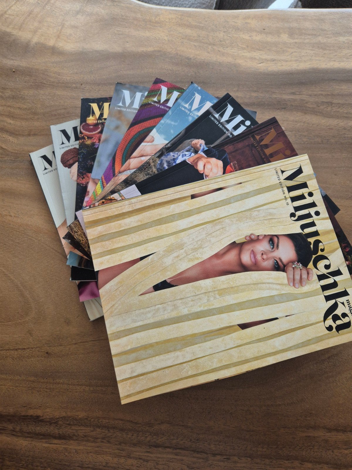 Miljuschka Magazine, 1 t/m 10 (7 ontbreekt), Ophalen of Verzenden, Zo goed als nieuw, Glossy