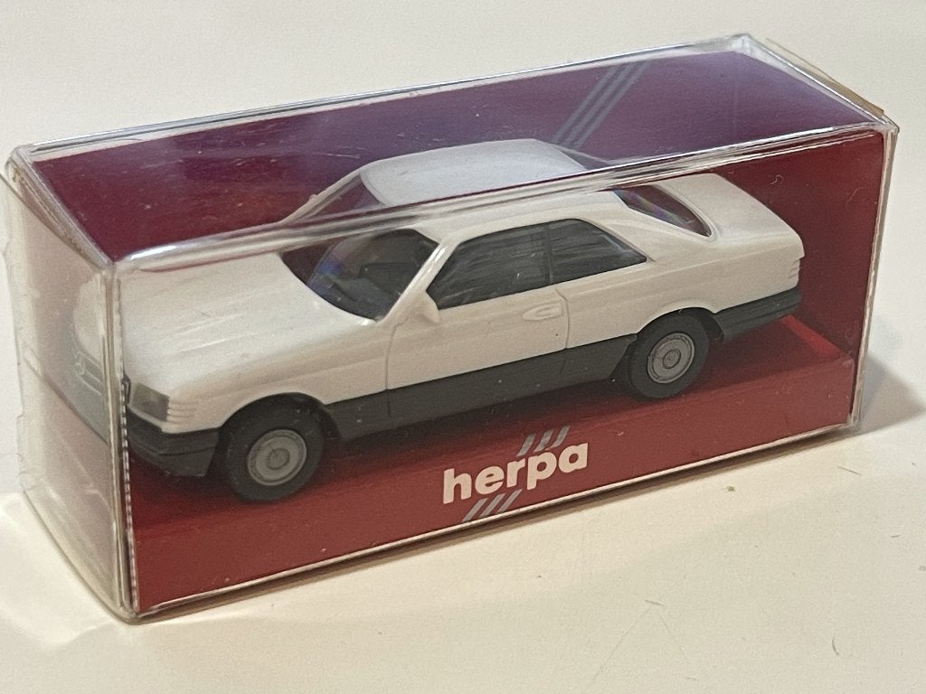 Herpa Mercedes Benz 560 SEC wit in verpakking, Ophalen of Verzenden, Zo goed als nieuw, Auto, Herpa