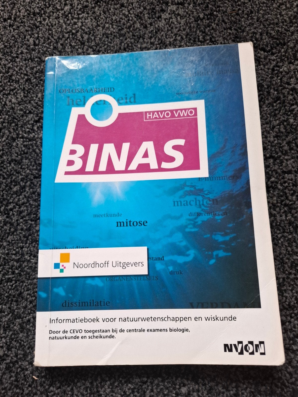 BINAS HAVO VWO Informatieboek Natuurwetenschappen Wiskunde, Boeken, Gelezen, Noordhoff Uitgevers, Beta, HBO