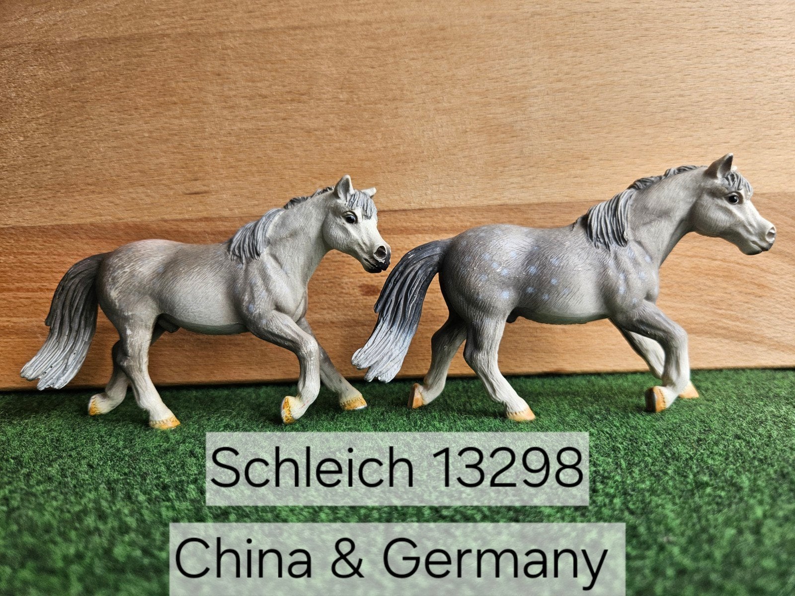 Schleich 13298 grijze rijpony uit 2005, Verzamelen, Dierenverzamelingen, Ophalen of Verzenden, Zo goed als nieuw, Paard, Beeldje of Figuurtje