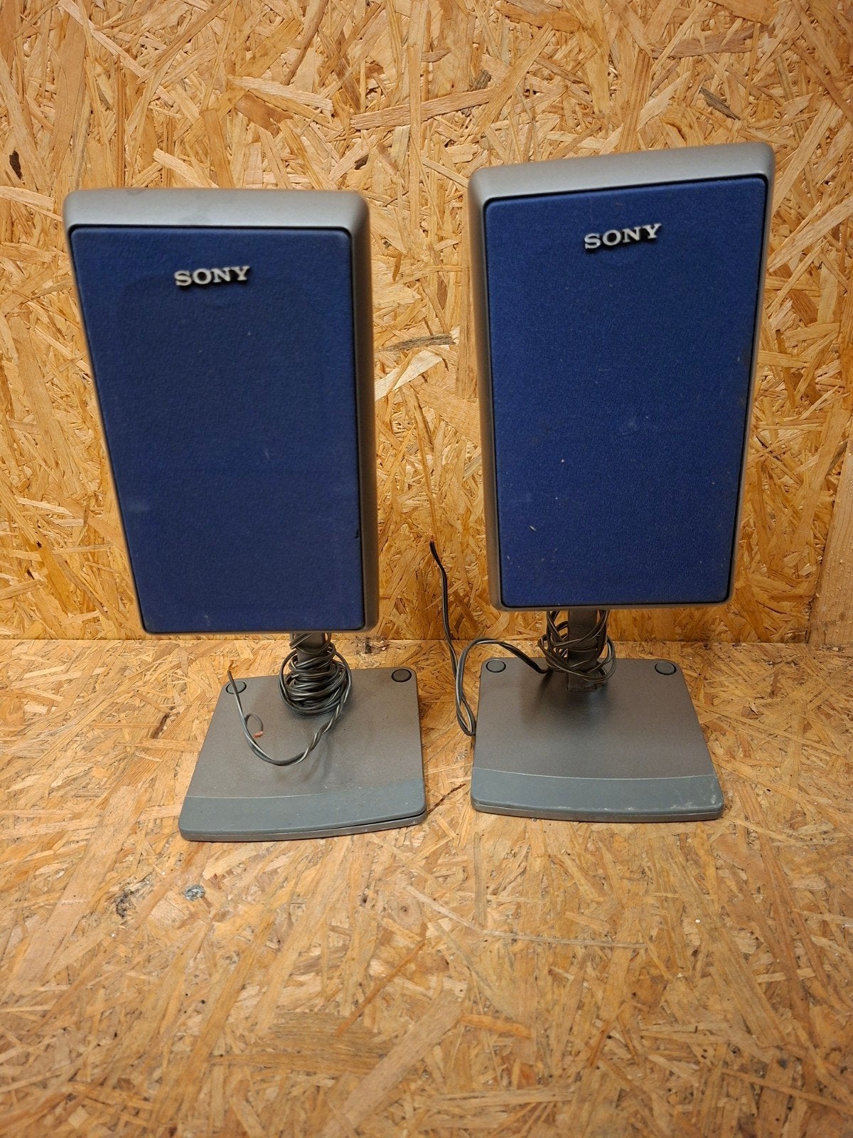 2 oude speaker boxjes Sony SS-S33D, Gebruikt, Ophalen of Verzenden, Sony, Minder dan 60 watt