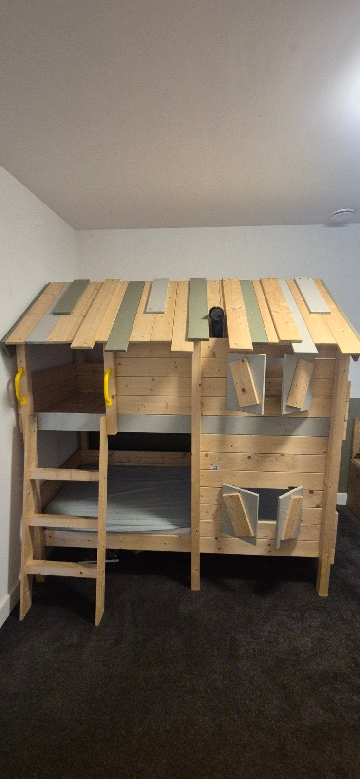 Uniek huisjesbed / stapelbed voor kinderen. wickey, Ophalen, Gebruikt, 90 cm, 160 tot 180 cm