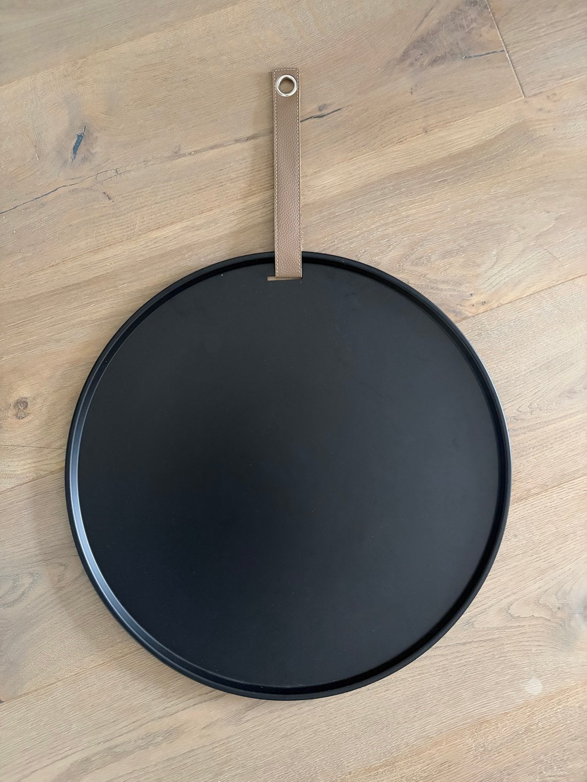 Magneetbord rond zwart 50 cm met leren lus, Huis en Inrichting, Ophalen, Zwart, Zo goed als nieuw, Metaal