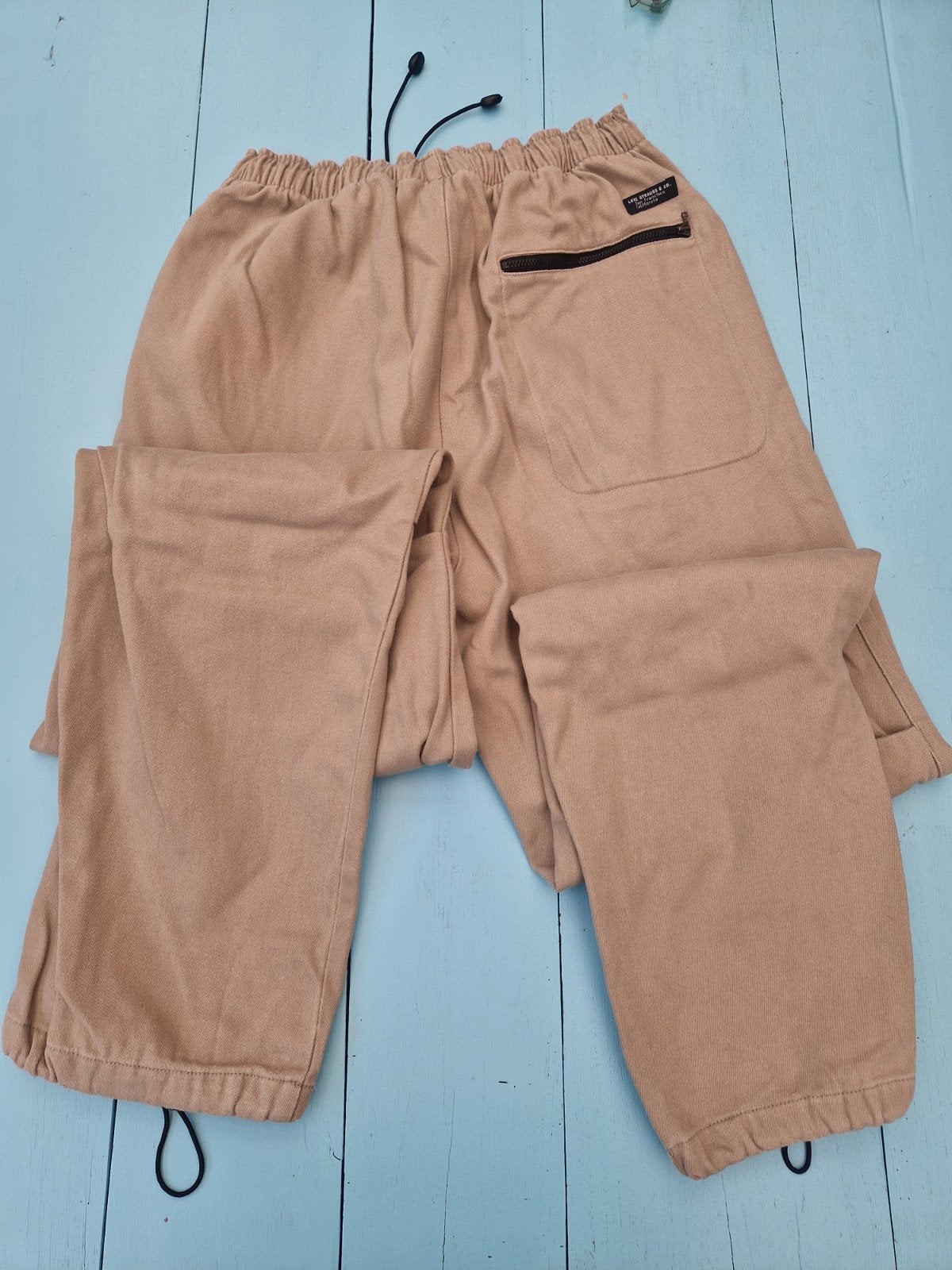 Levi Strauss & Co. trainings/vrijetijdsbroek - maat XL, Maat 52/54 (L), Beige, Ophalen of Verzenden, Zo goed als nieuw