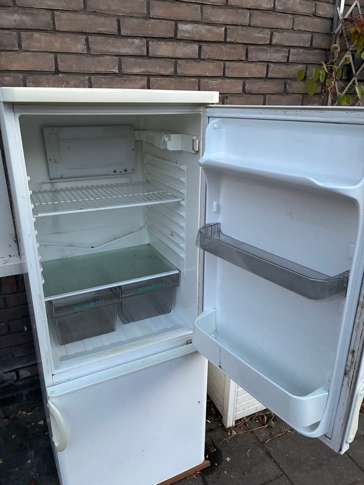 Zanussi Koelkast met Vriezer - Wit, Gebruikt, Witgoed en Apparatuur, Vriezers en Diepvrieskisten, Ophalen, Gebruikt, 140 tot 160 cm