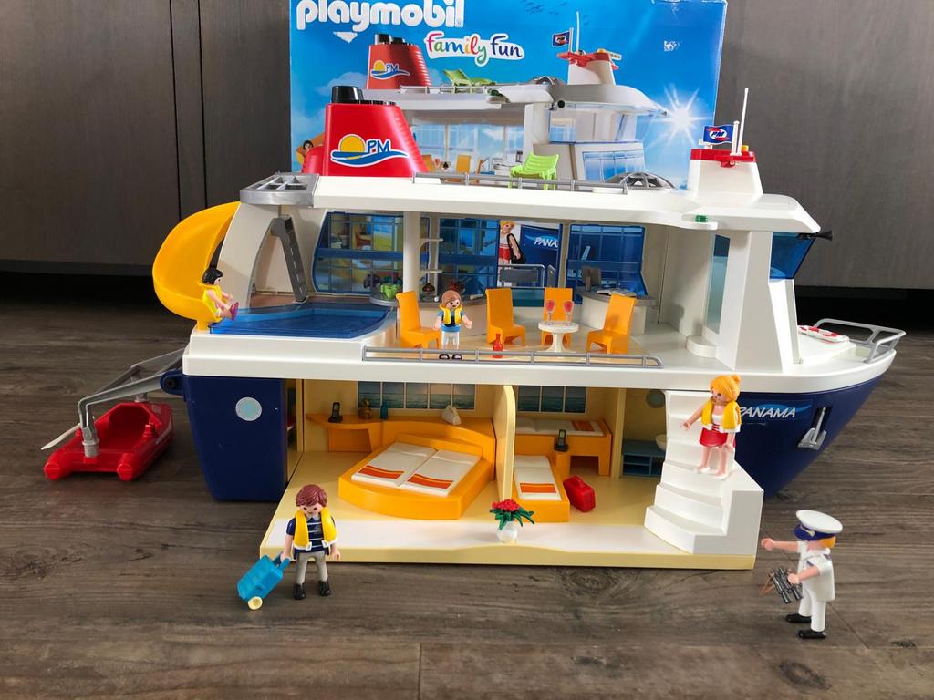 Playmobil family fun cruiseschip 6978 + zangeres disco 6983, Ophalen of Verzenden, Zo goed als nieuw, Complete set