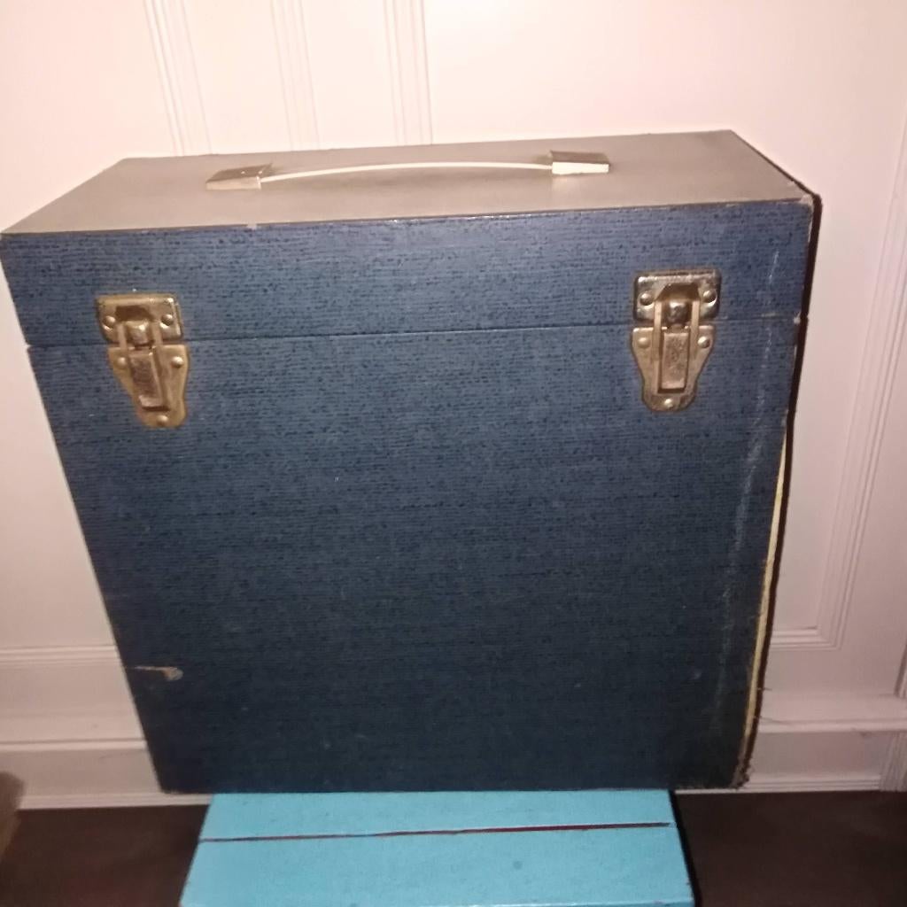Oude gebruikte versleten platenkoffer, Verzamelen, Retro, Ophalen, Huis en Inrichting