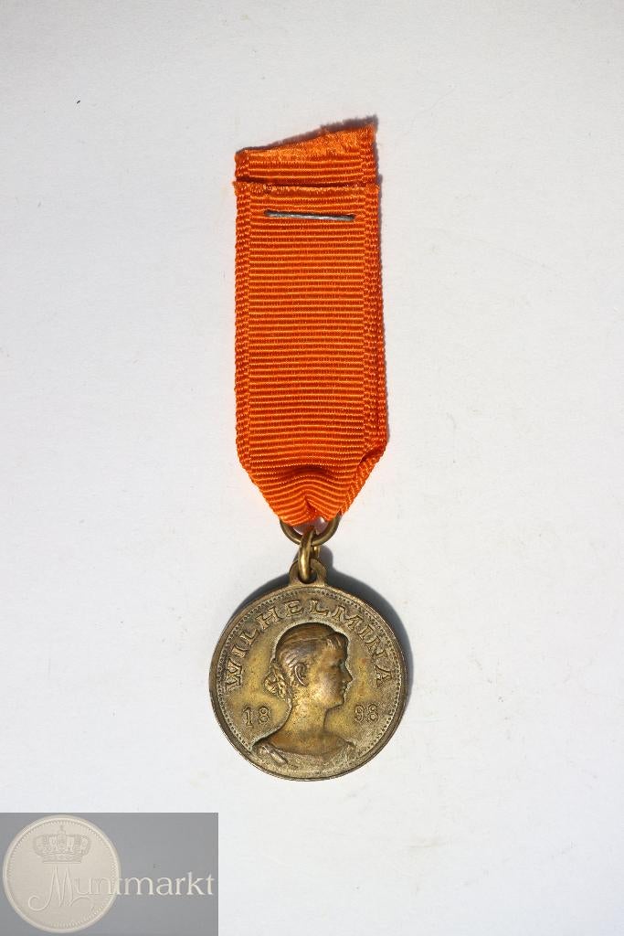 NL - Draagpenning 1898 - Inhuldiging Wilhelmina - Zeldzaam, Ophalen of Verzenden, Overige materialen, Nederland